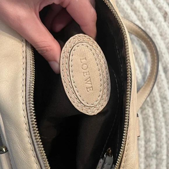 Vintage Loewe Nappa Leather Cream / Light Pink Mini Anagram Boston bag. - Picture 6 of 13